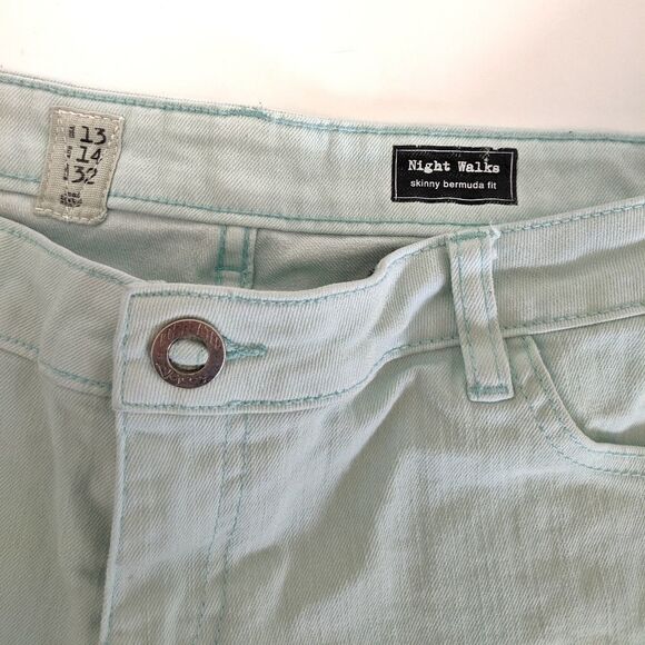 ⭐ 3 for $20🌼 Volcolm Mint Blue Bermuda Sho - Picture 5 of 7